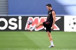 AYX-莱万多夫斯基遭遇十五连败，巴黎圣日耳曼教练面临压力！的简单介绍