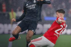 AYX-姆巴佩爆冷击败阿森纳，赛况扑朔迷离引爆全场！的简单介绍