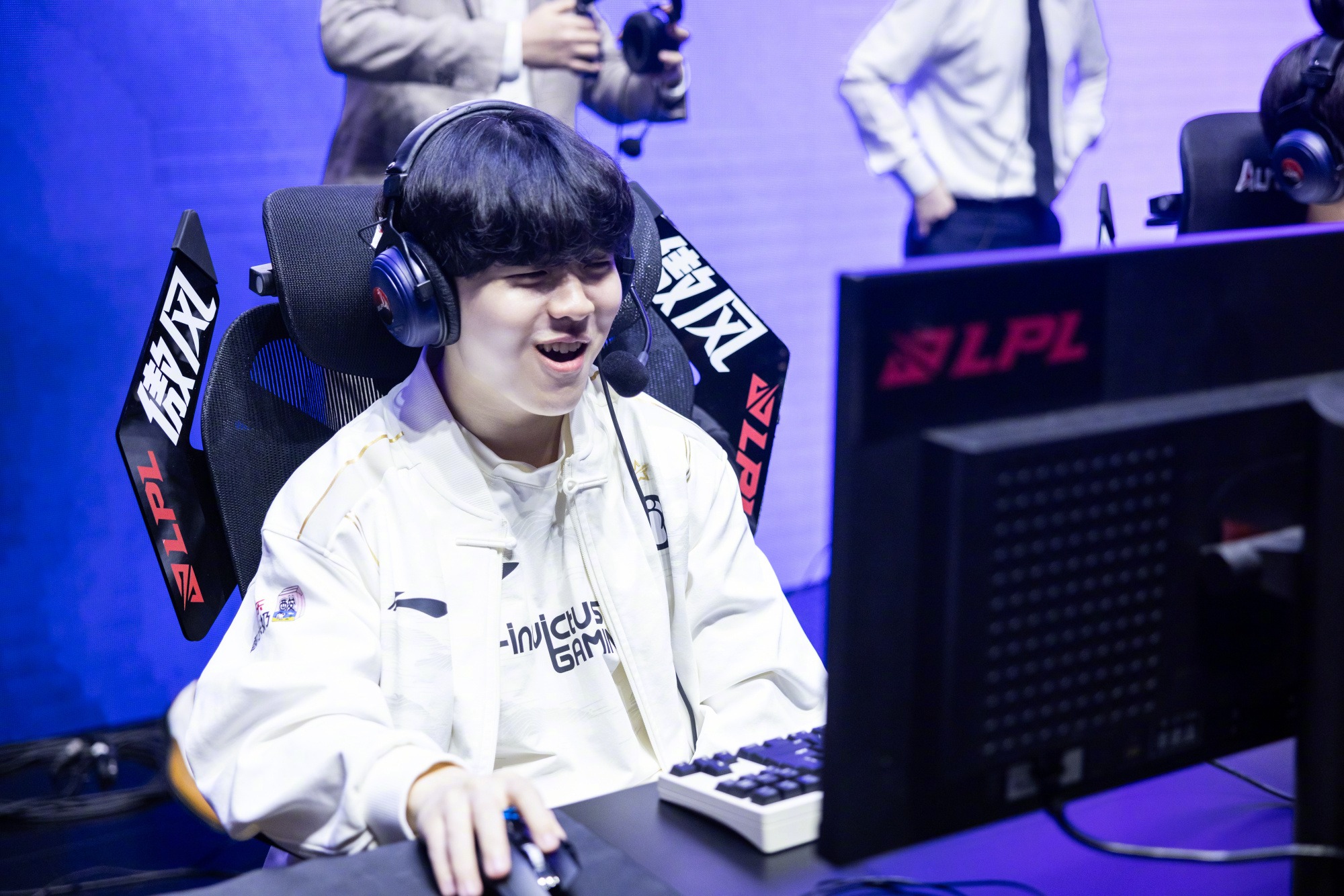 Rookie回归赛场，出色防守首场状态亮眼，G2观众沸腾！的简单介绍